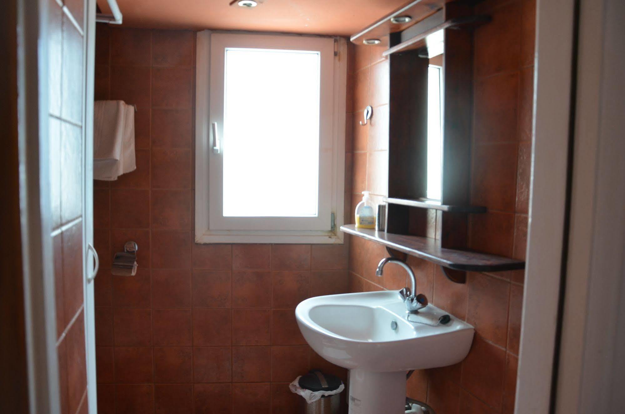Themis Hotel Myrties Esterno foto
